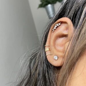 18kt Solid Gold Earring / Piercing